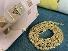 Picture of Valentino Handbags _SKUfw146057463fw
